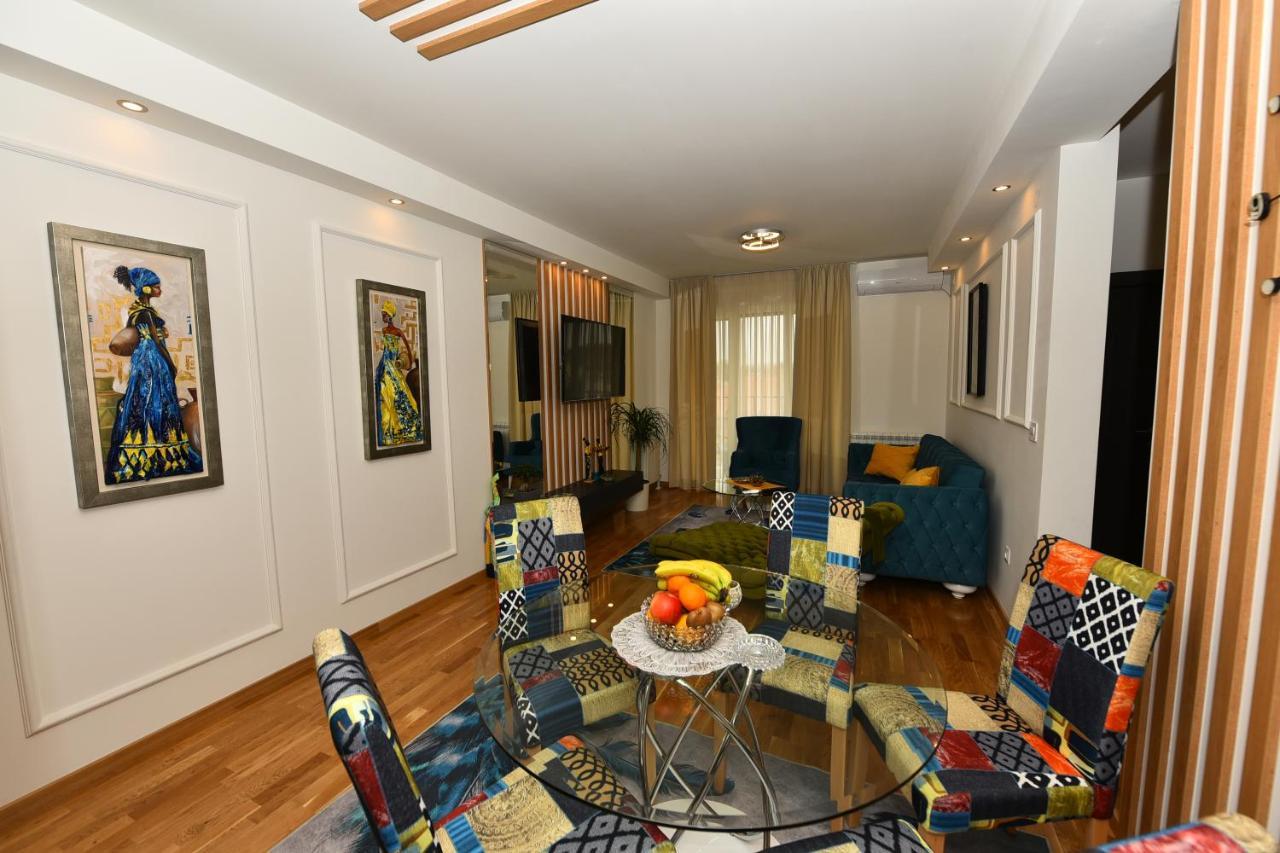 Grand Lux Apartman ชาชาค ภายนอก รูปภาพ