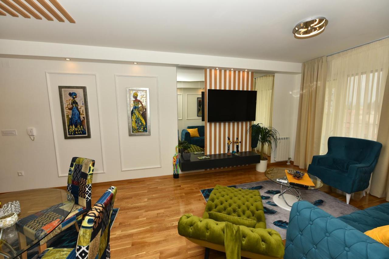Grand Lux Apartman ชาชาค ภายนอก รูปภาพ