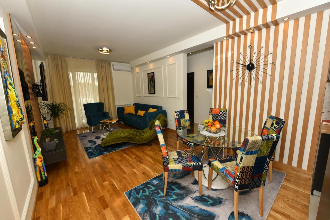 Grand Lux Apartman ชาชาค ภายนอก รูปภาพ